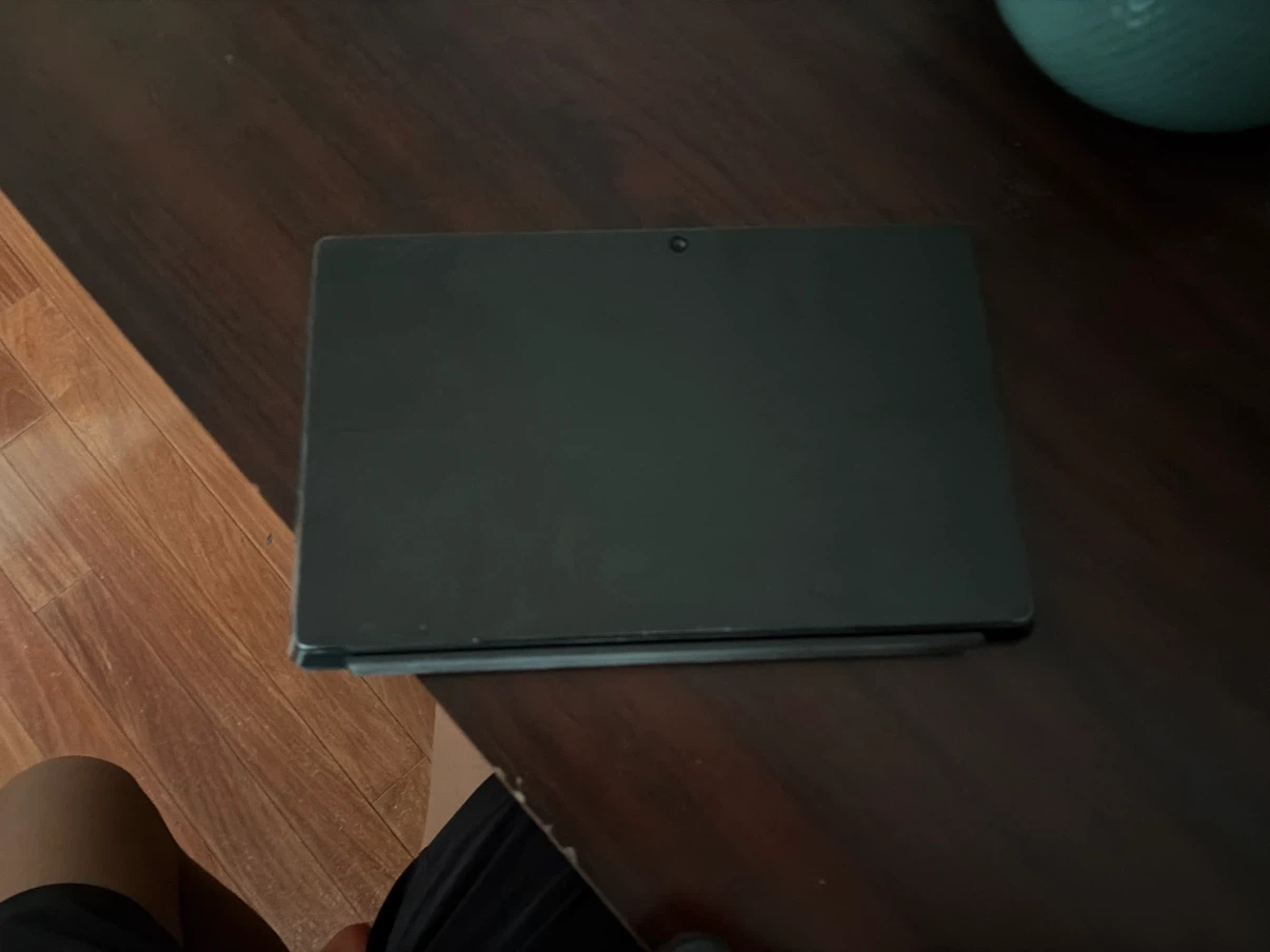 Used Microsoft surface - photo 4