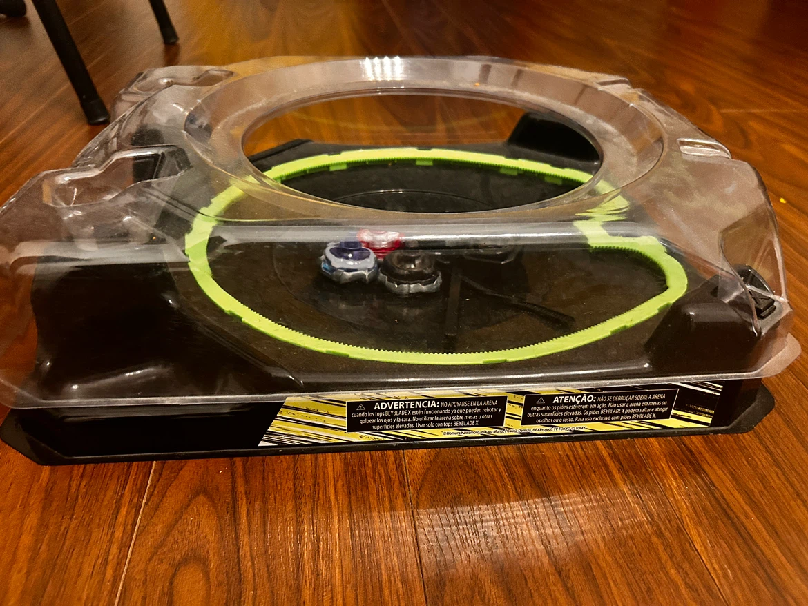 Beyblade Arena with 3 Spinners - photo 2