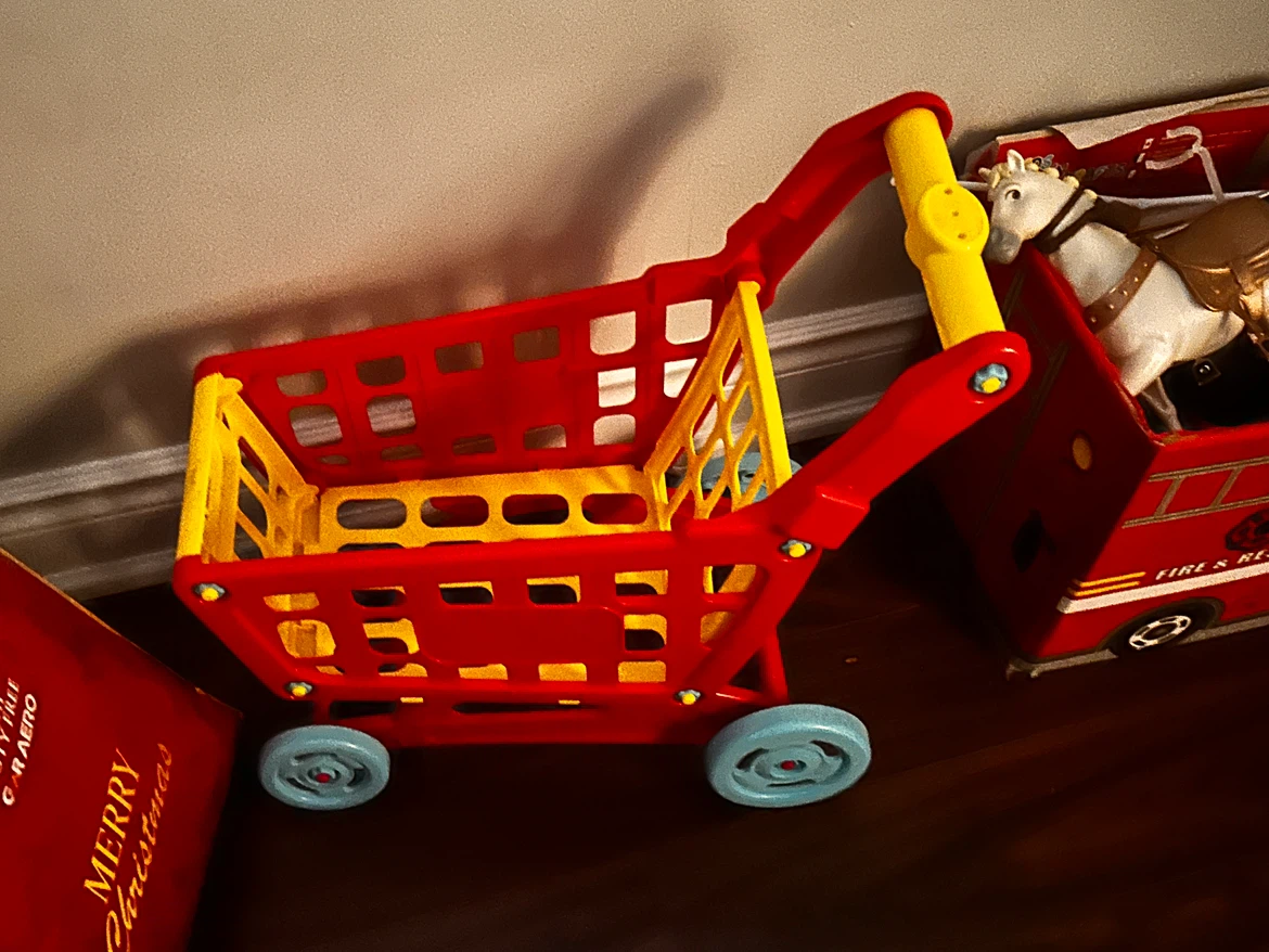 Foldable Dollhouse with Car and Accessories