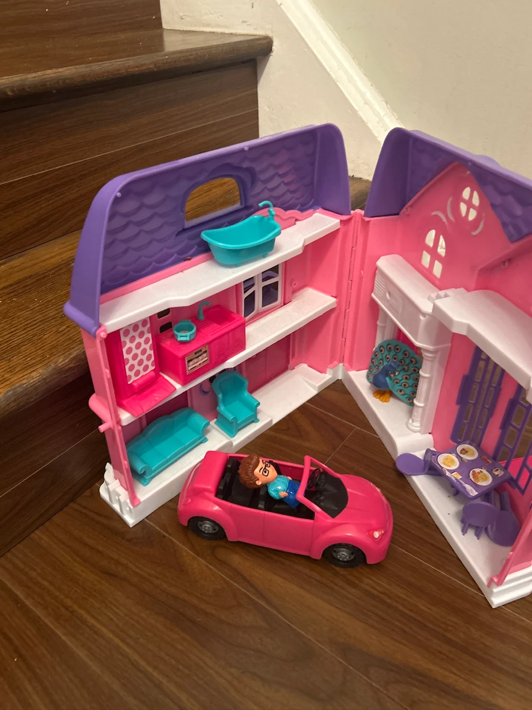 Foldable Dollhouse with Car and Accessories - photo 4