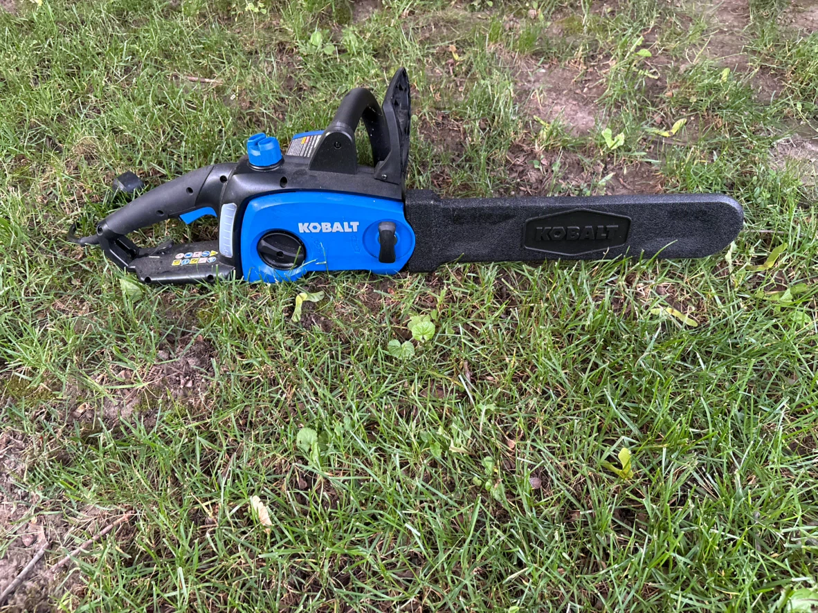 Kobalt Electric Chainsaw - photo 3