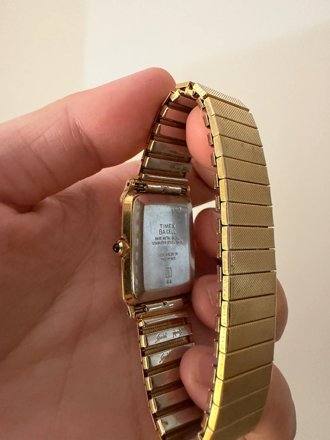 Timex Gold Tone Quartz Watch - photo 2