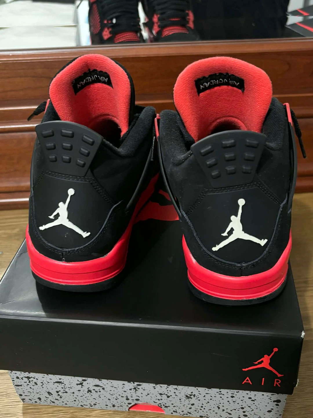 Air Jordan 4 Retro (GS) Black Red Sz 6Y - photo 3