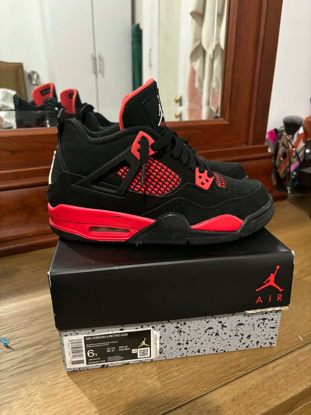 Air Jordan 4 Retro (GS) Black Red Sz 6Y - photo 4