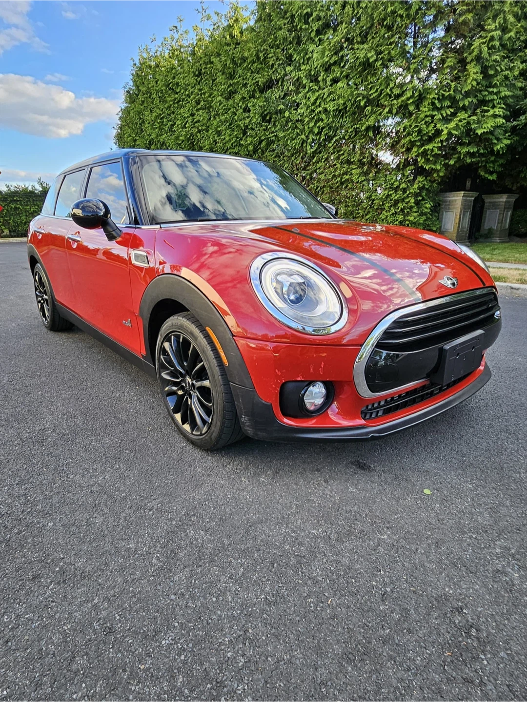 Red Mini Cooper Clubman - photo 2