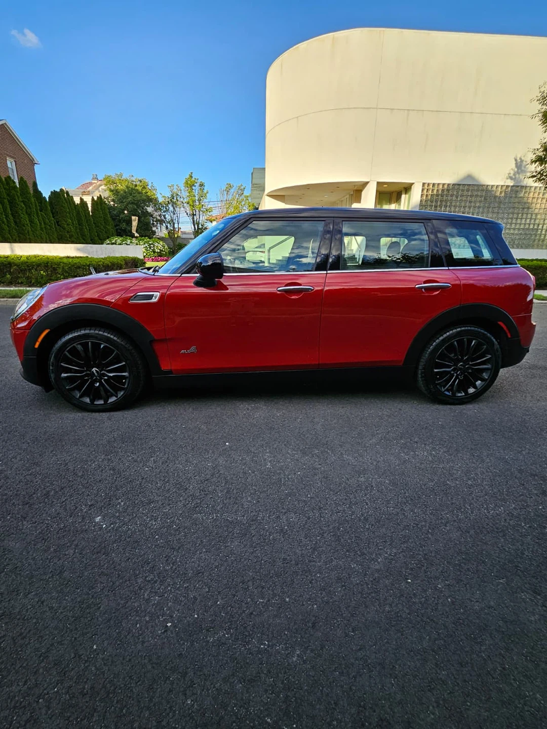 Red Mini Cooper Clubman - photo 5