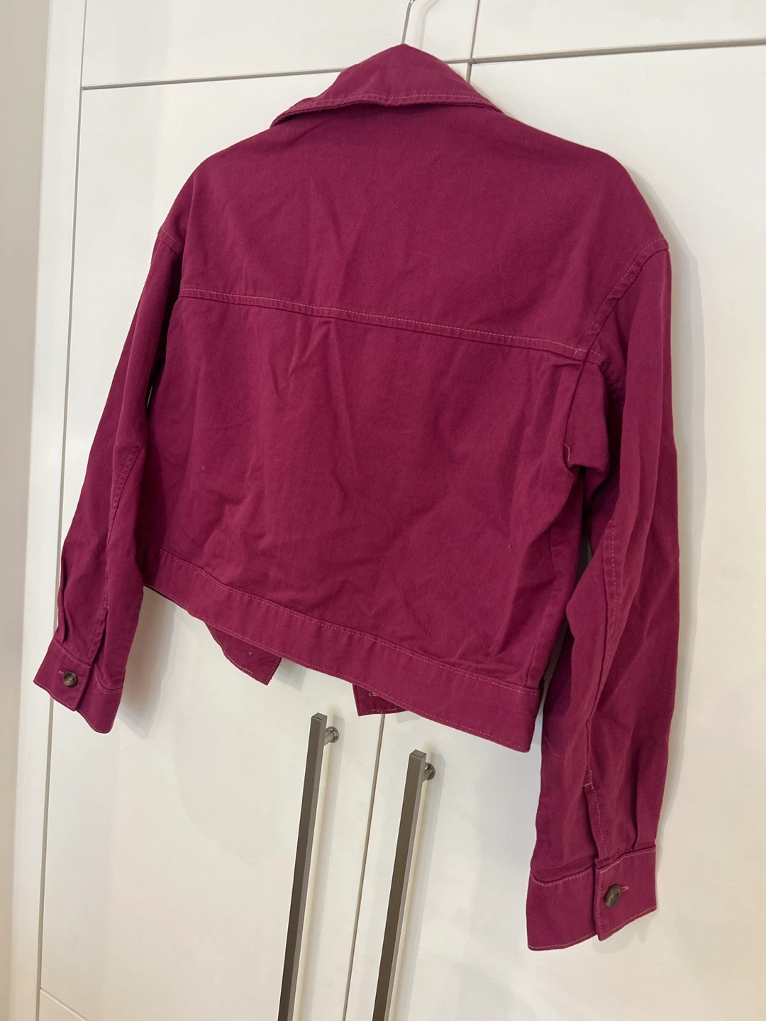 Old Navy Cropped Denim Jacket - Magenta - photo 3