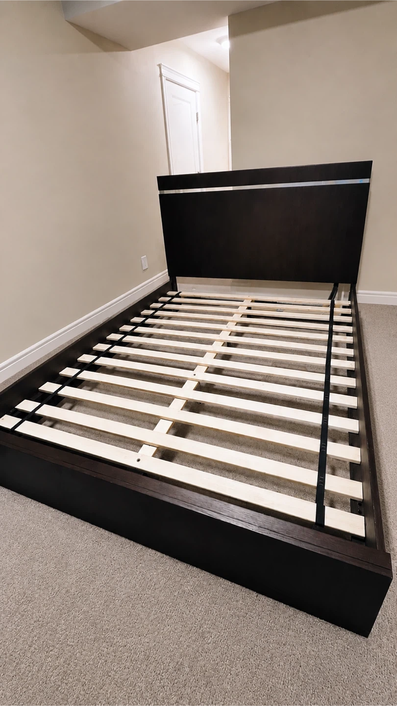 Queen Size Dark Wood Bed Frame with Wooden Slats