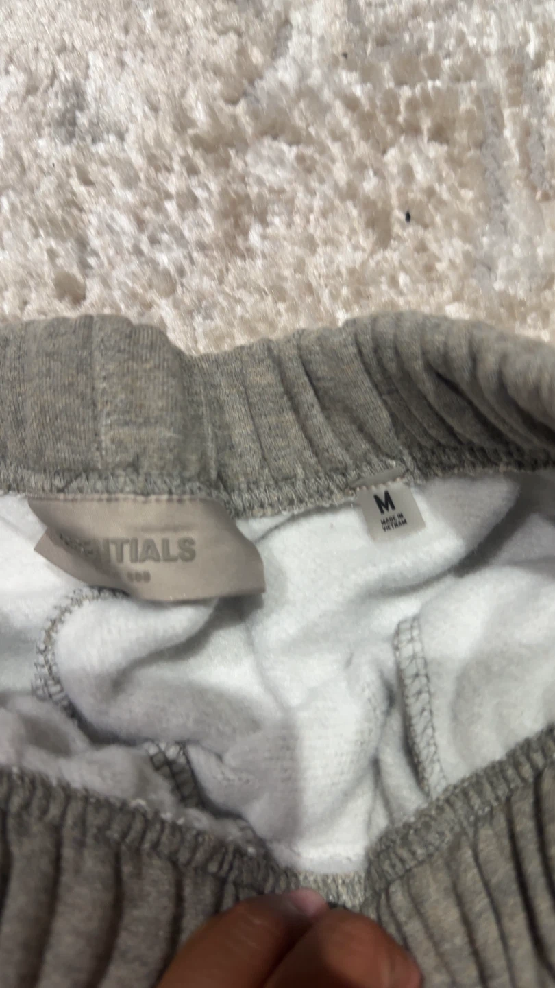 Essentials Fear of God Sweat Shorts Medium Grey - photo 3