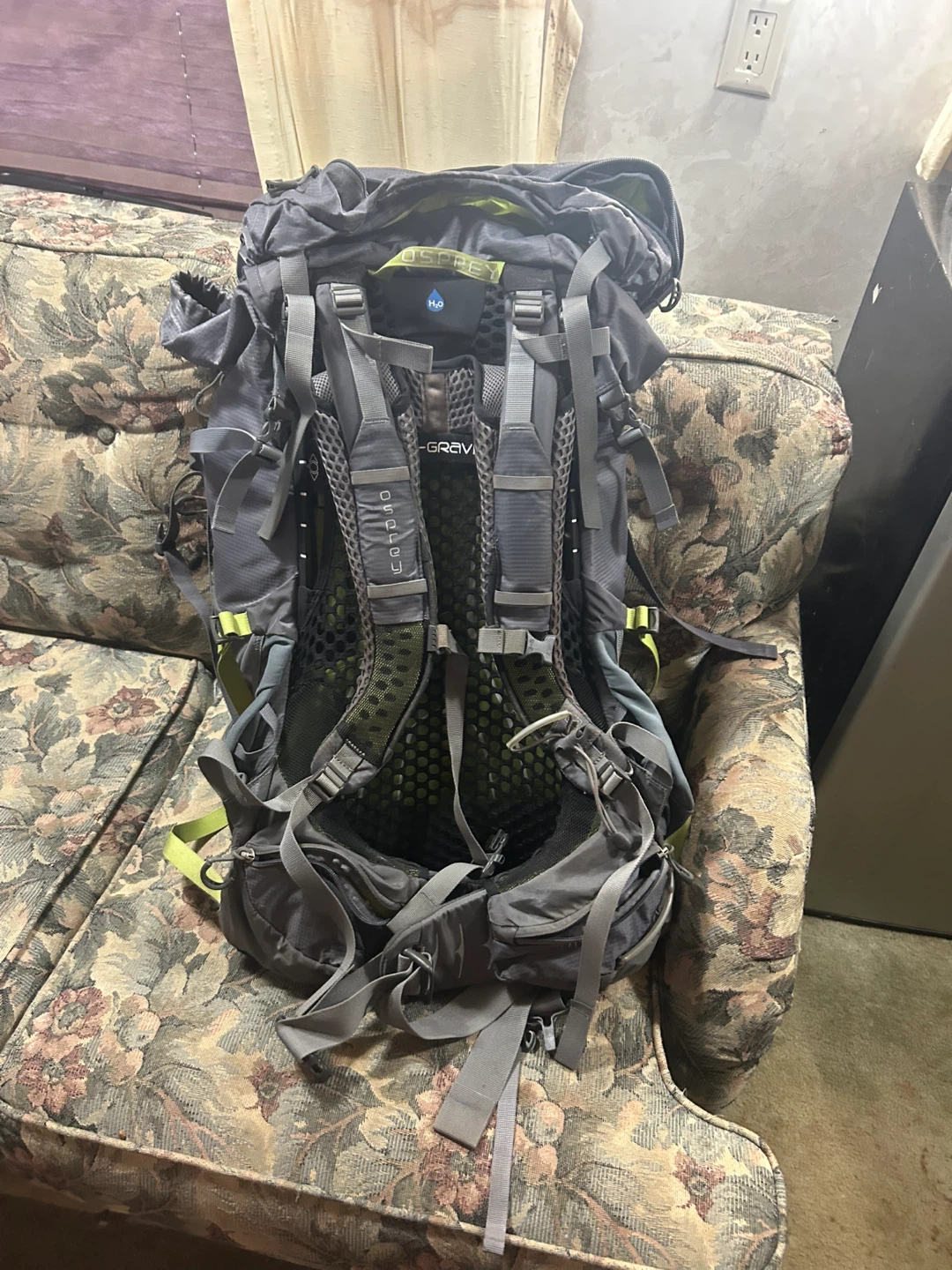 Osprey Atmos AG65 Backpack - photo 2