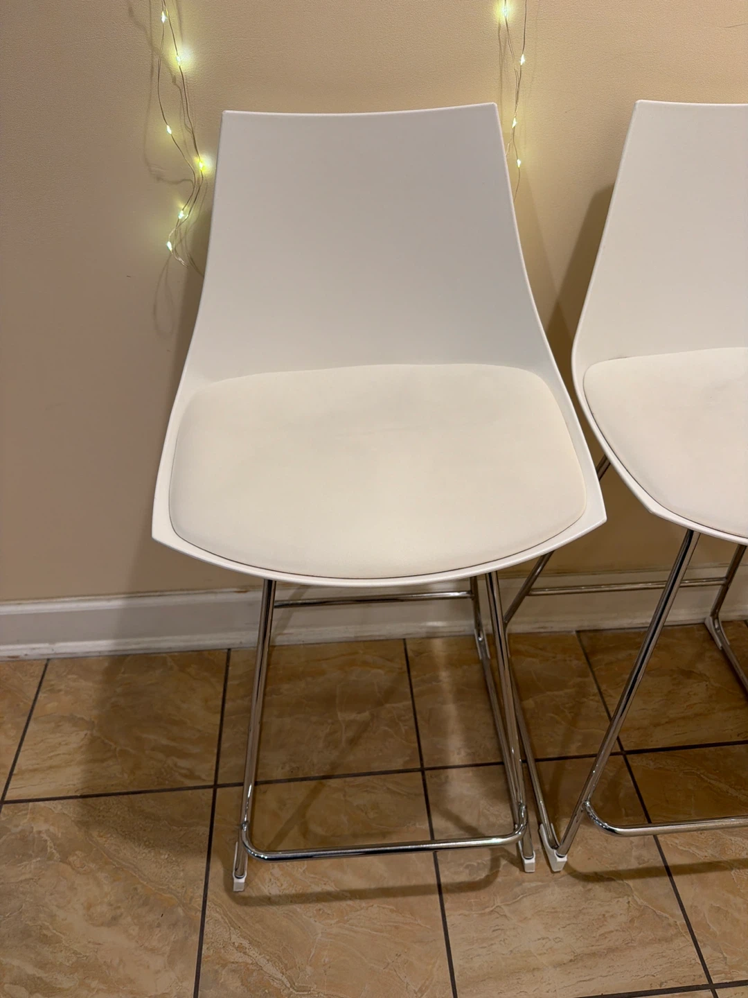 Set of 6 White Bar Stools with Chrome Base - photo 4