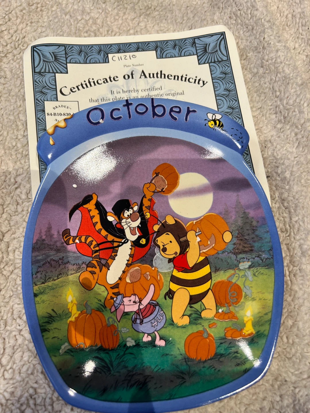 Winnie the Pooh Monthly Collector Plates Set - photo 2