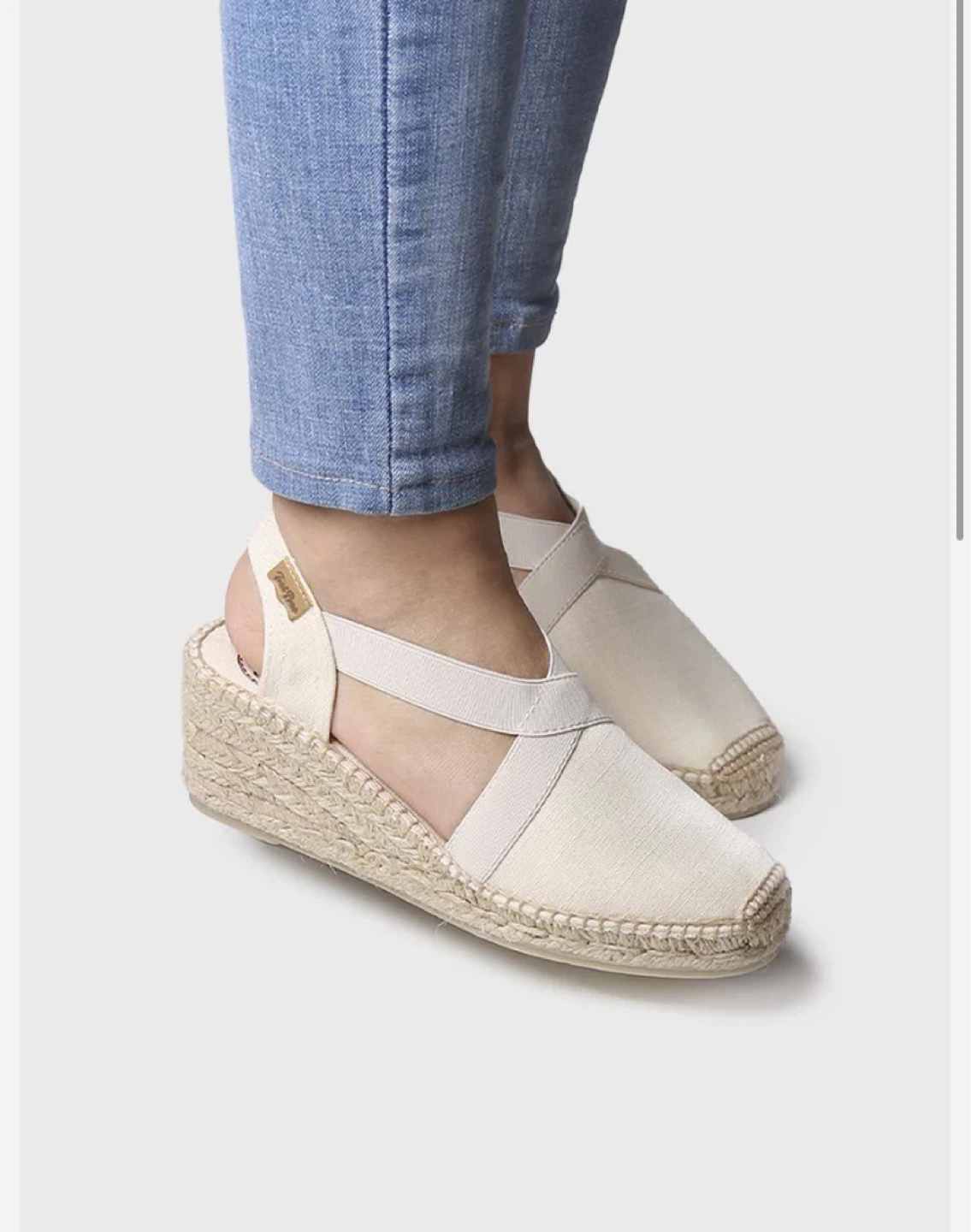 Tommy Bahama Wedge Espadrille Sandals