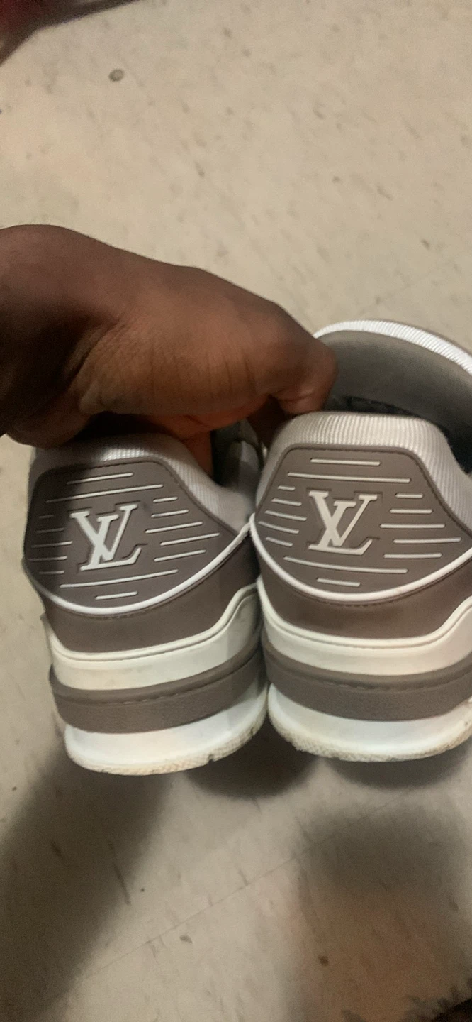 Louis Vuitton Sneakers - photo 3