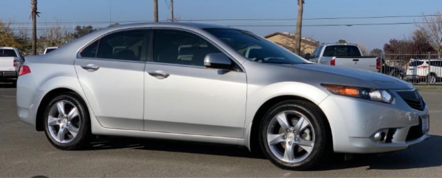 2012 Acura TSX ***ultra low mileage***