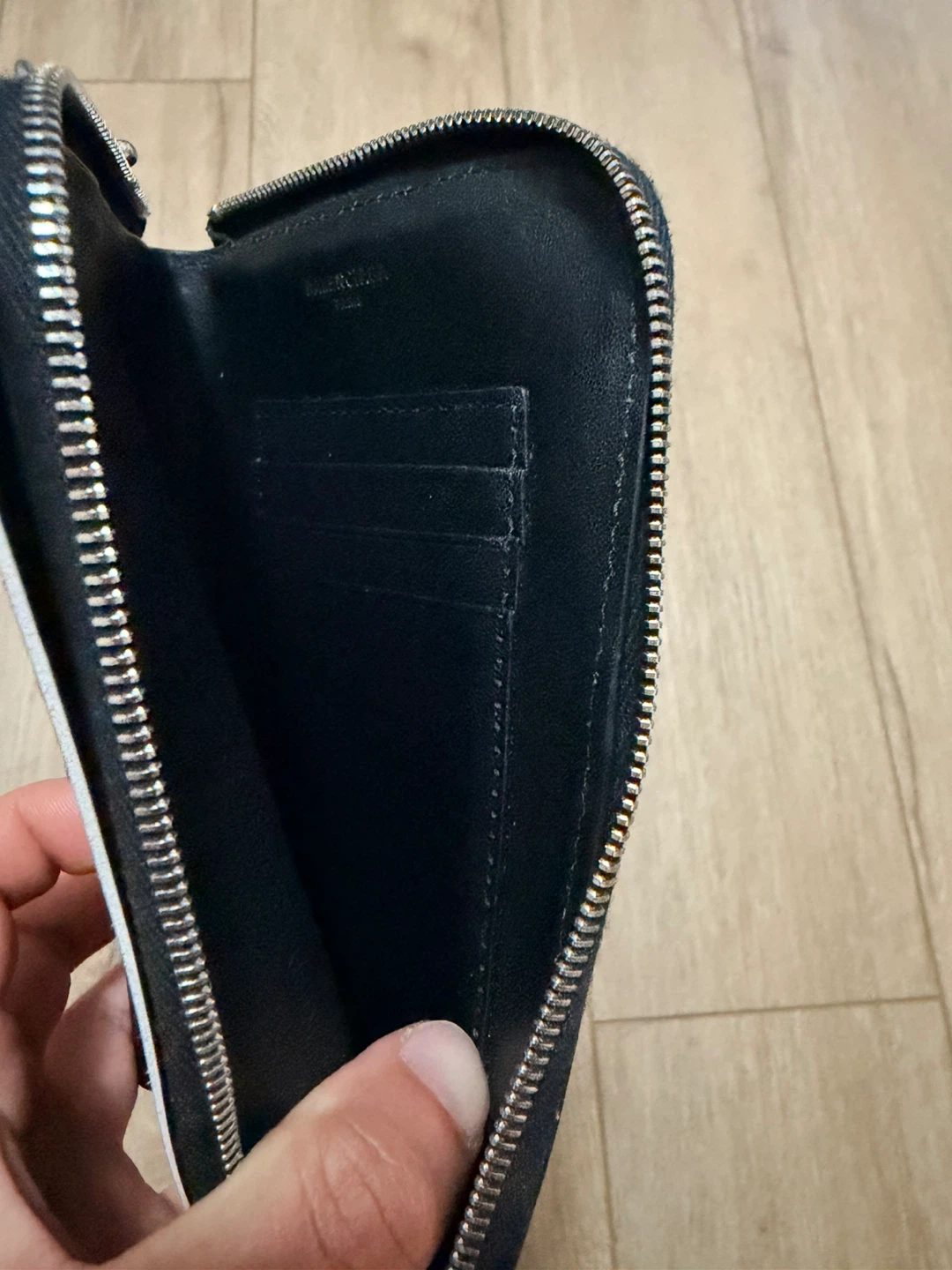 Balenciaga Passport Holder - photo 3