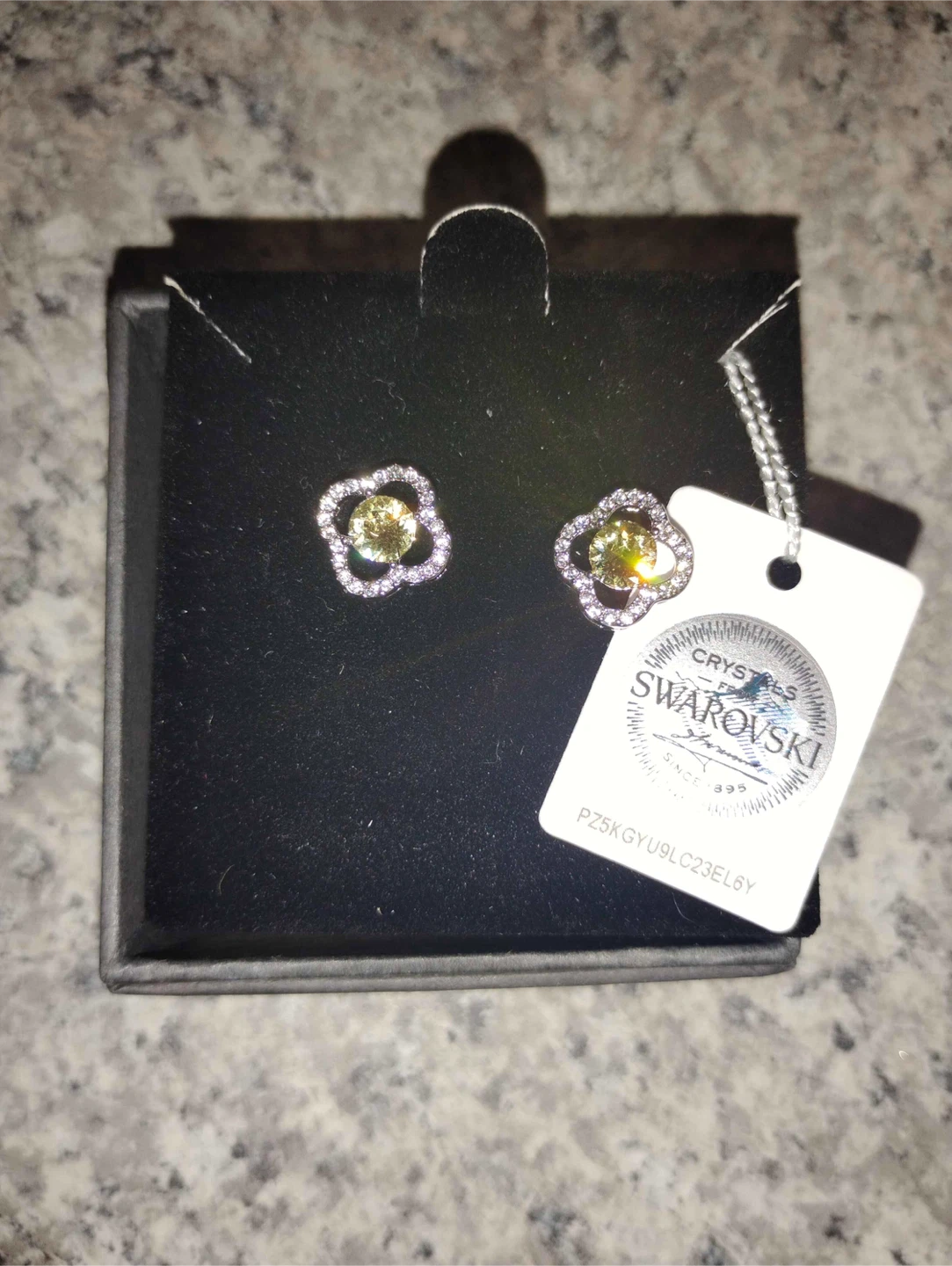 NIC & SYD Swarovski Crystal Clover Earrings - photo 2