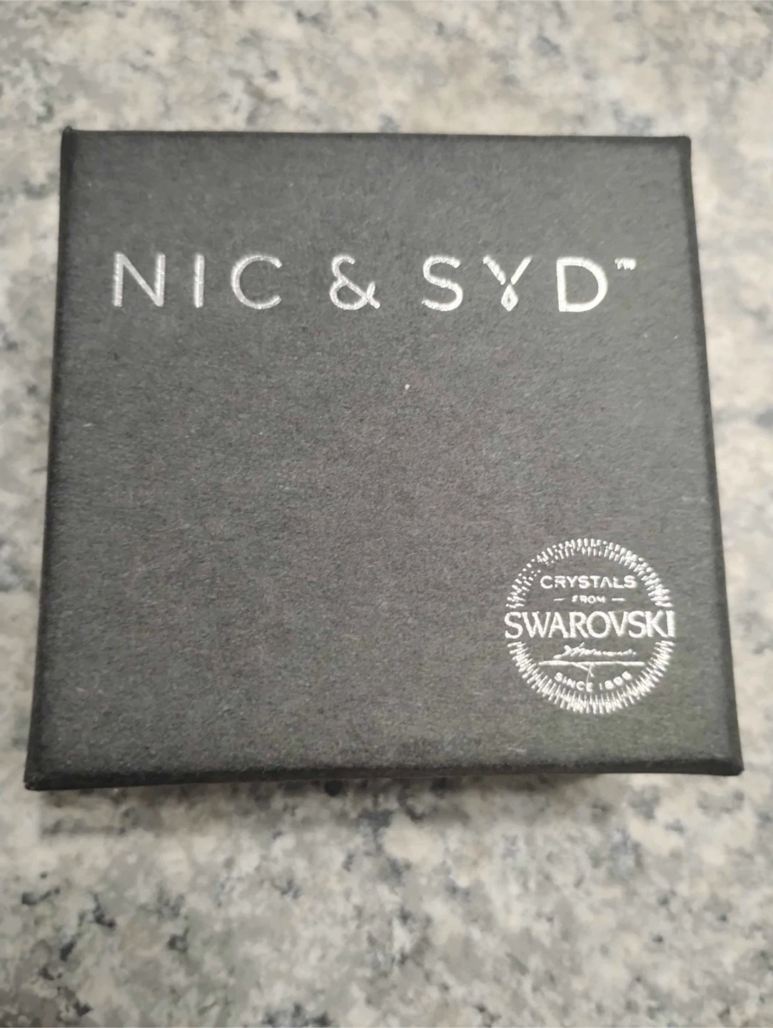 NIC & SYD Swarovski Crystal Clover Earrings - photo 3