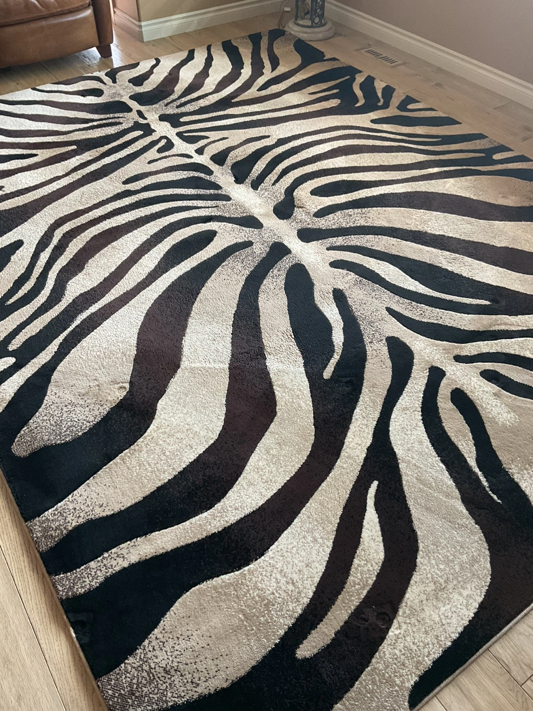 LIKE NEW! Only $250 8x10 Zebra Print Area Rug - photo 3
