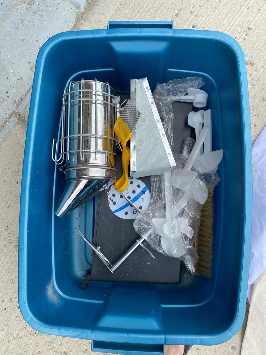 Beekeeping Suit and Smoker Set - photo 2