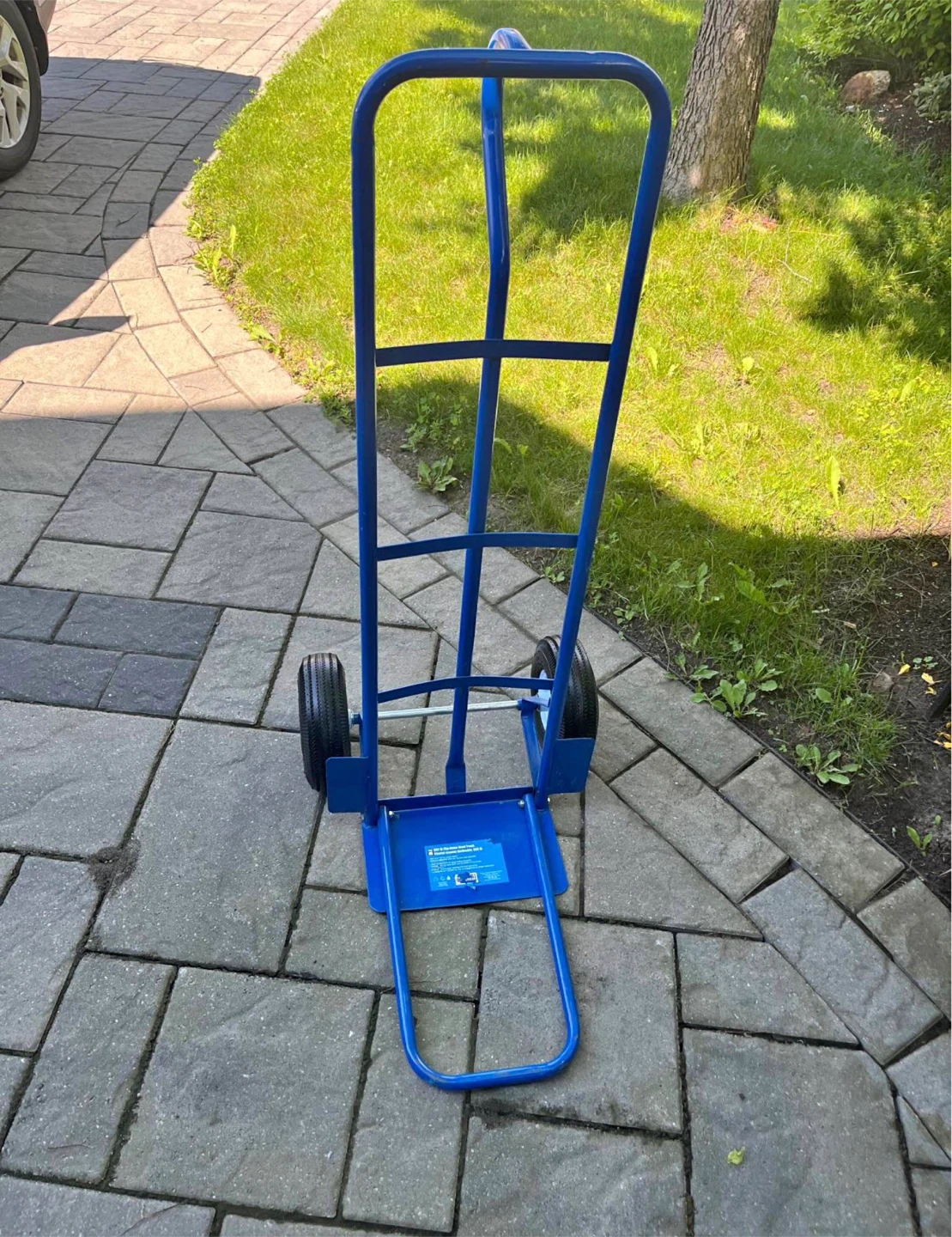 New  660 LB FLIP-DOWN HAND TRUCK - photo 2