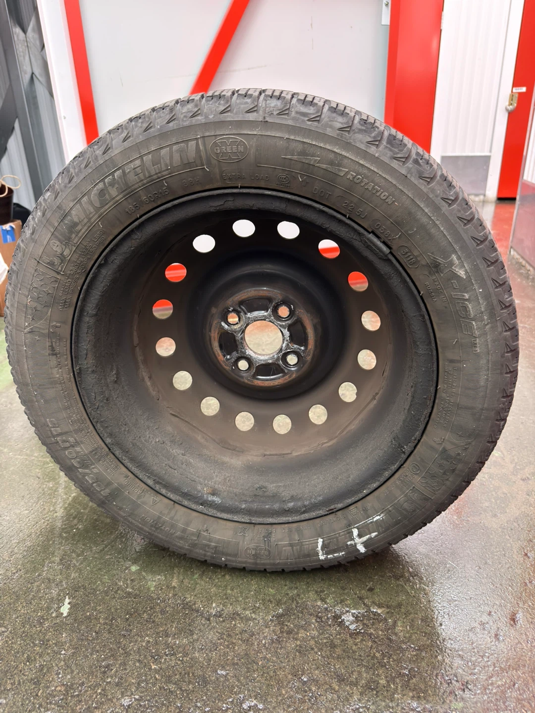 Michelin Winter Tire with Steel Rim - photo 2