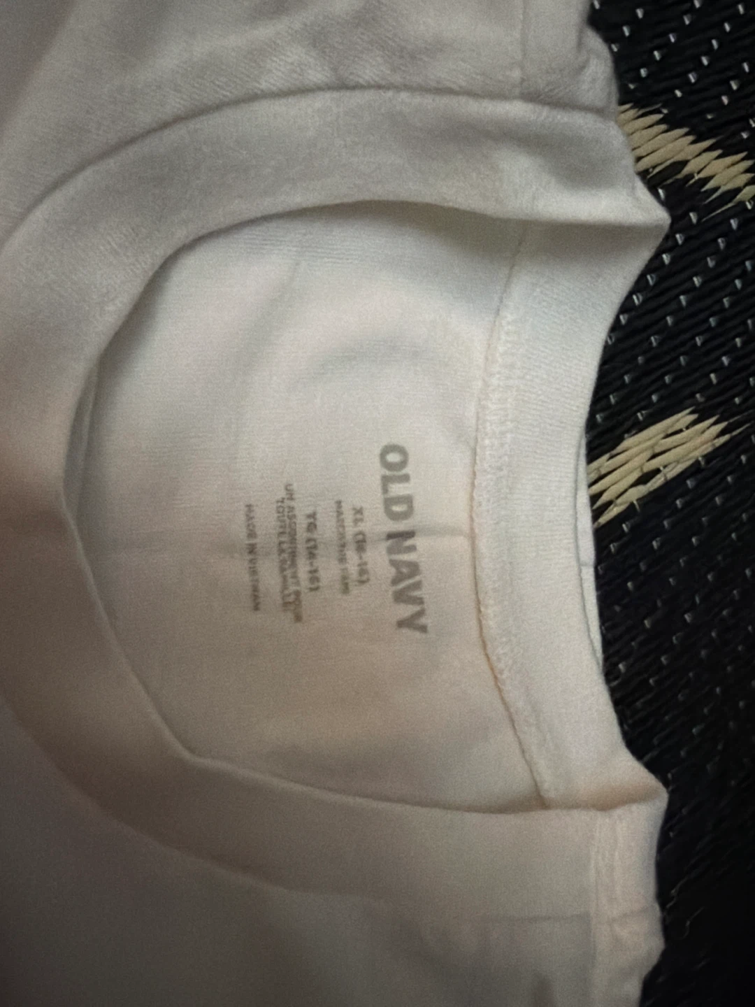 Old Navy White "Pretend I'm a Ghost" T-Shirt XL - photo 2