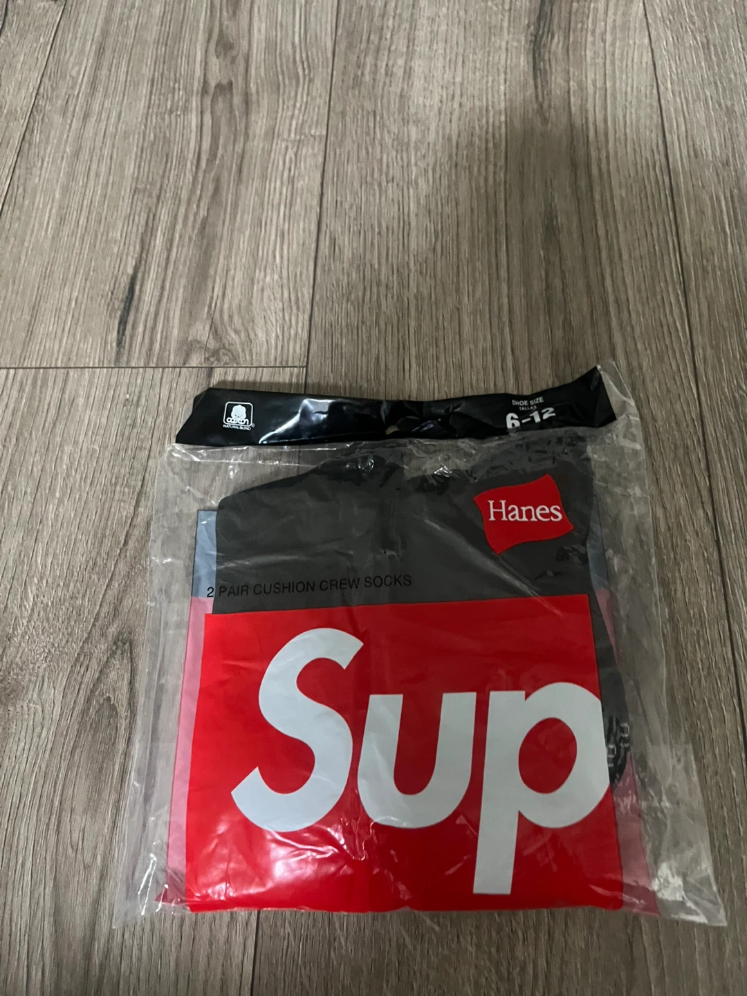 Supreme 2 Pair Cushion Crew Socks Black Size 6-12