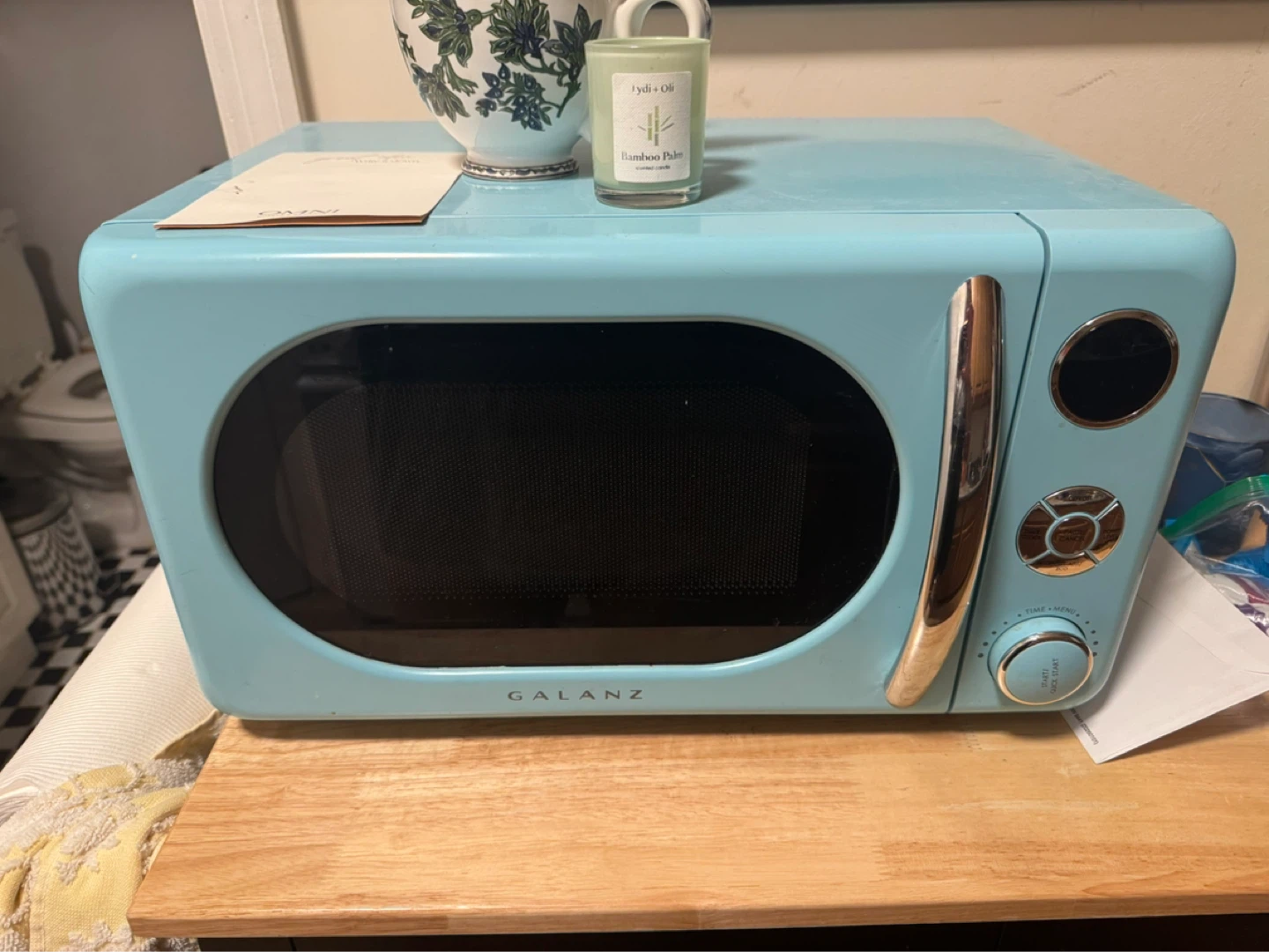 Galanz Retro Microwave