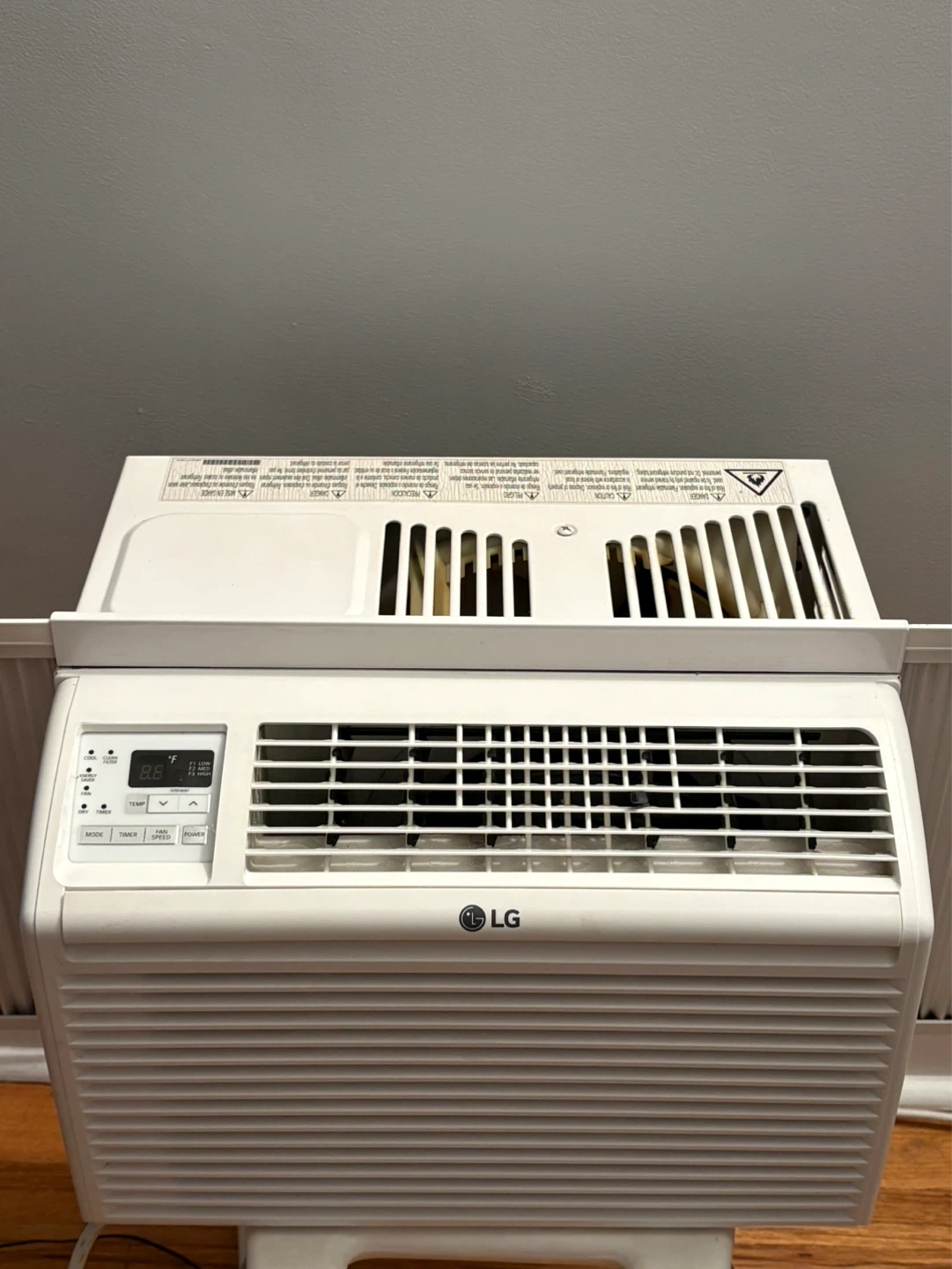LG Window Air Conditioner with Remote - photo 4