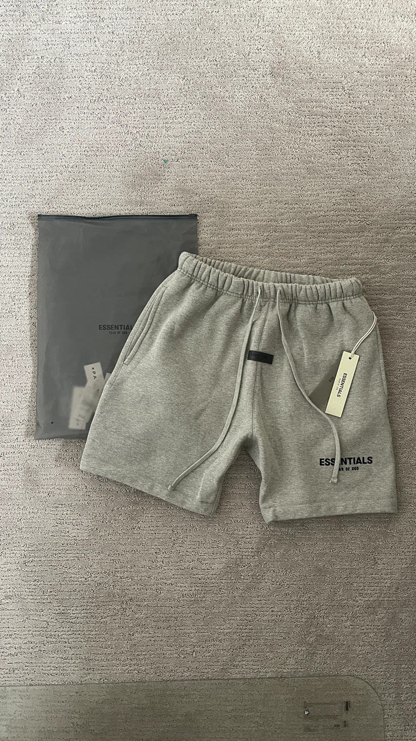 Essentials shorts dark oatmeal