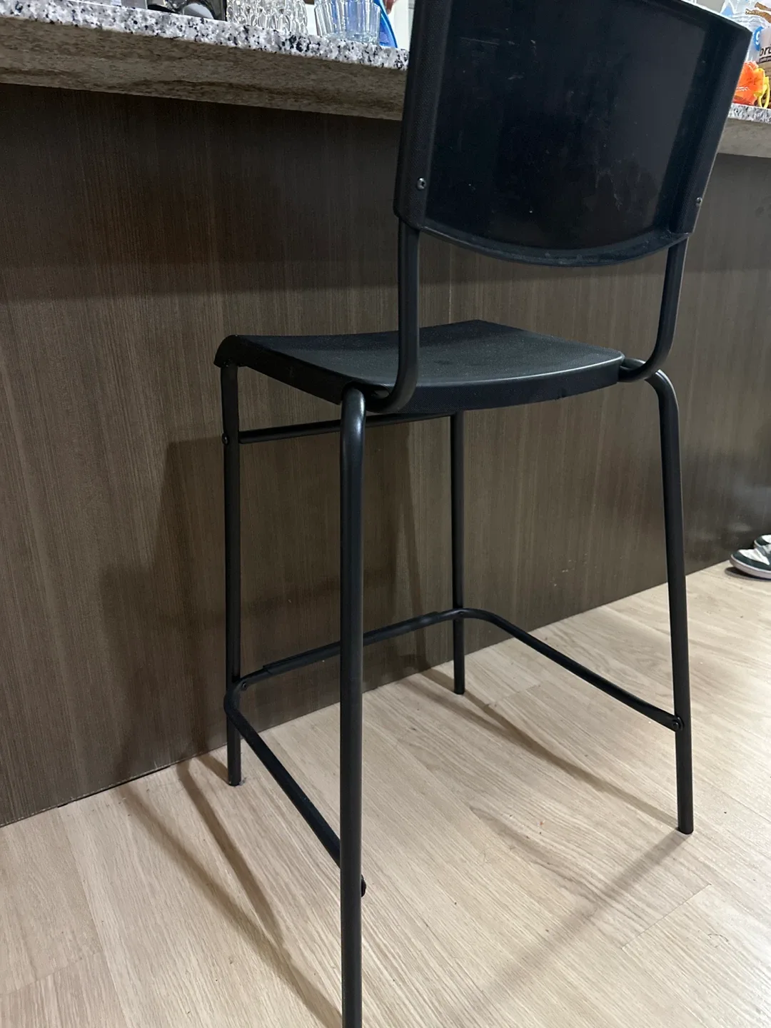 Black Metal Bar Stool