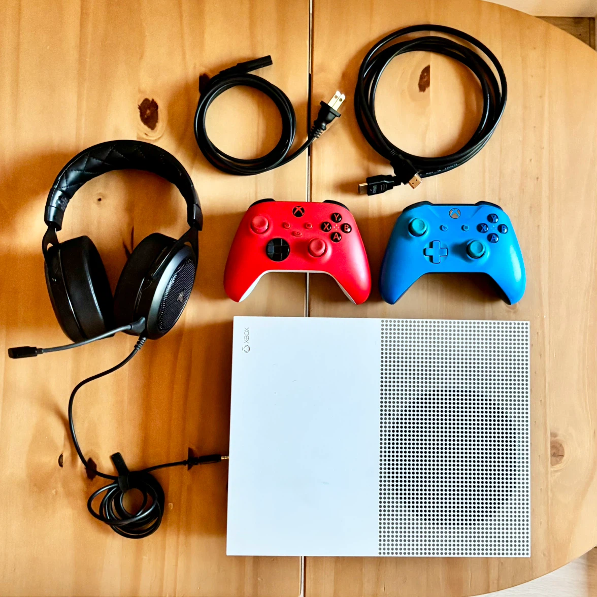 Xbox One with Controllers and Gaming Headset