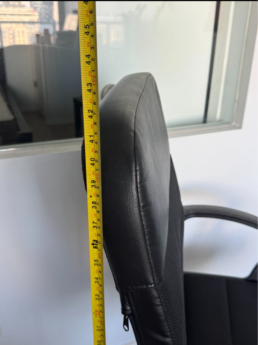 Black Ergonomic Office Chair with Adjustable Height - photo 4