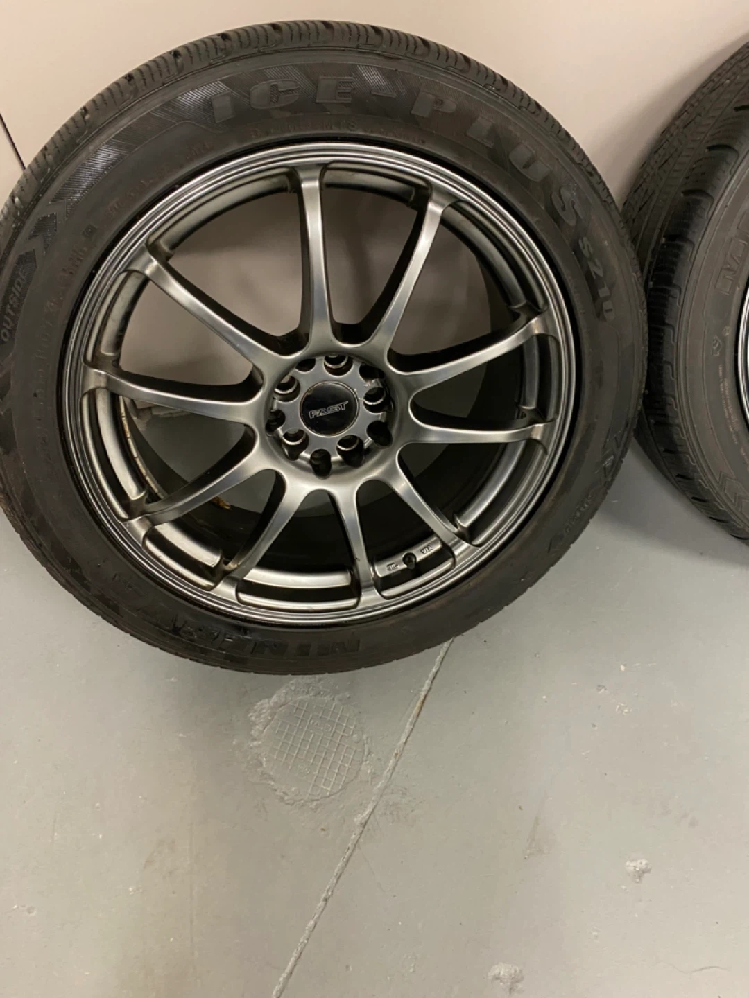 Set of 4 Used  18”   Universal  summer  Rims  ☀️ ⚽️ - photo 2