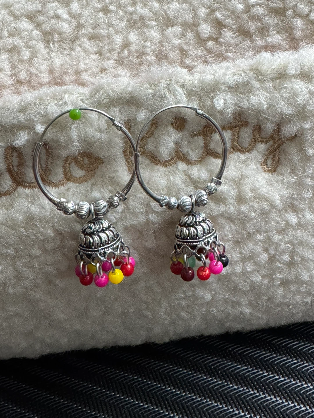 Brand new earrings, hoops - photo 2