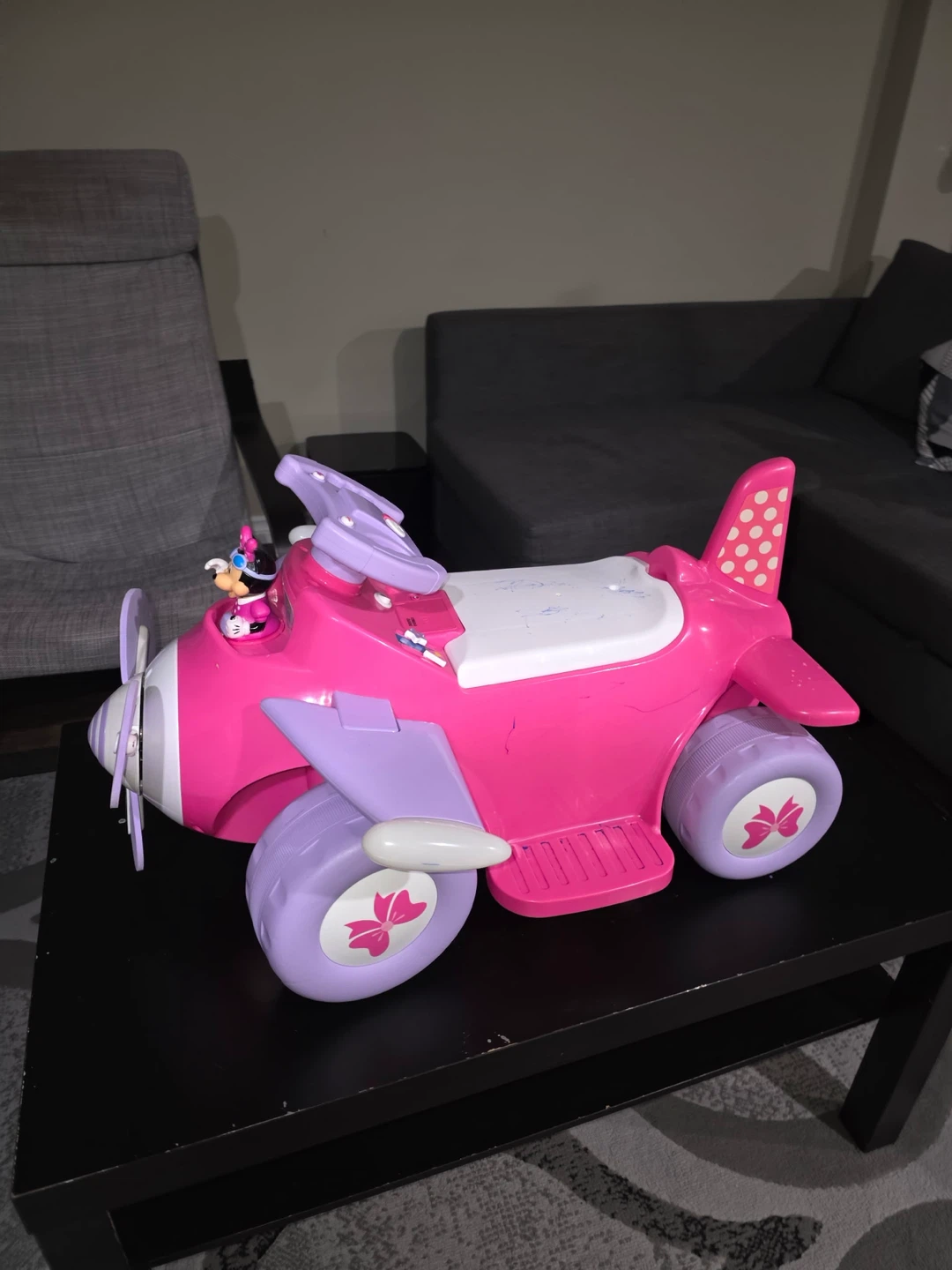 KidZone Minnie Mouse Airplane Ride-On Toy