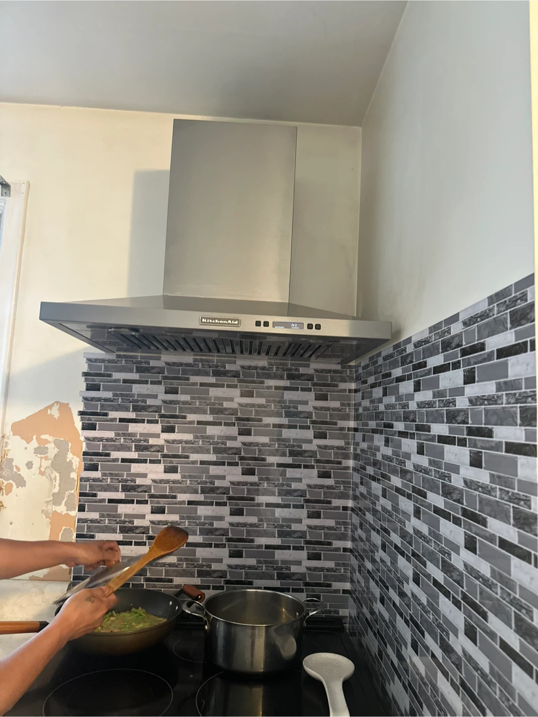 Range hood