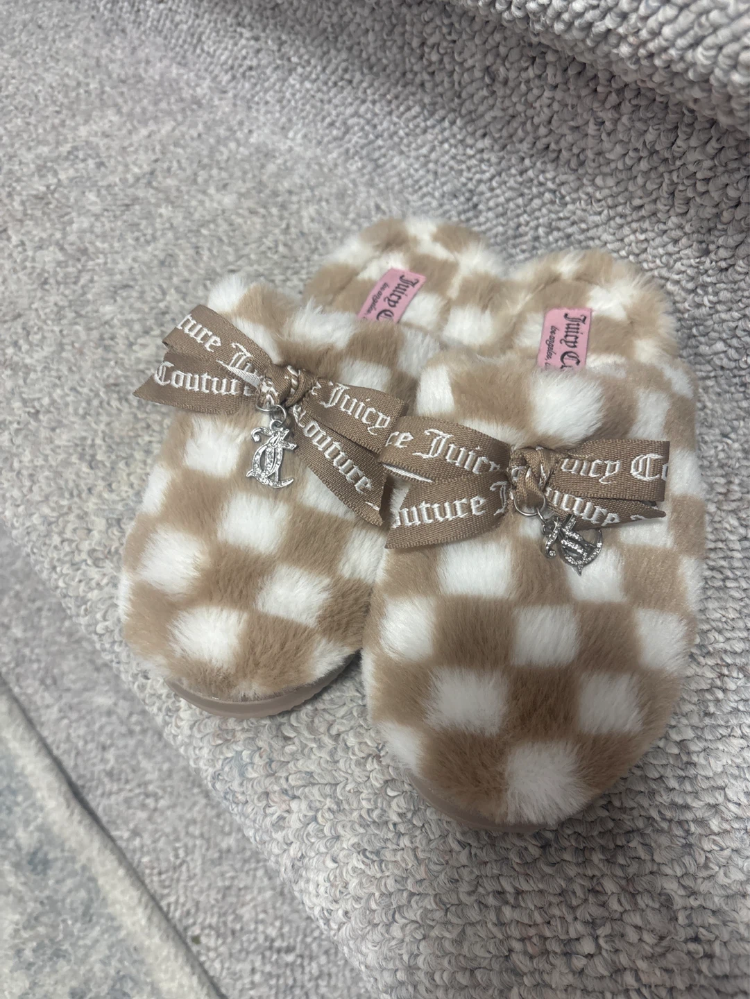 Juicy Couture Fuzzy Slippers - Tan/White Checkered