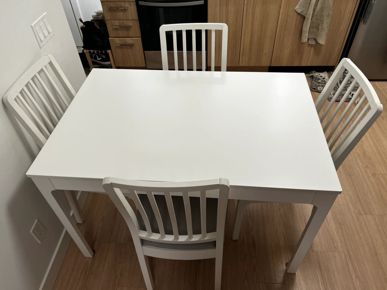 IKEA extendable white table and chairs