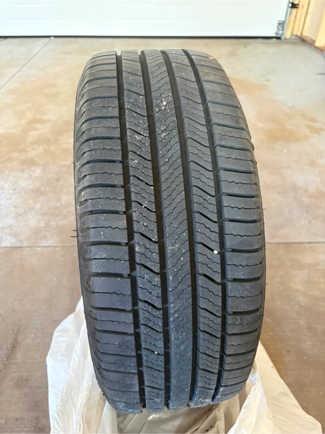 Tire - photo 5