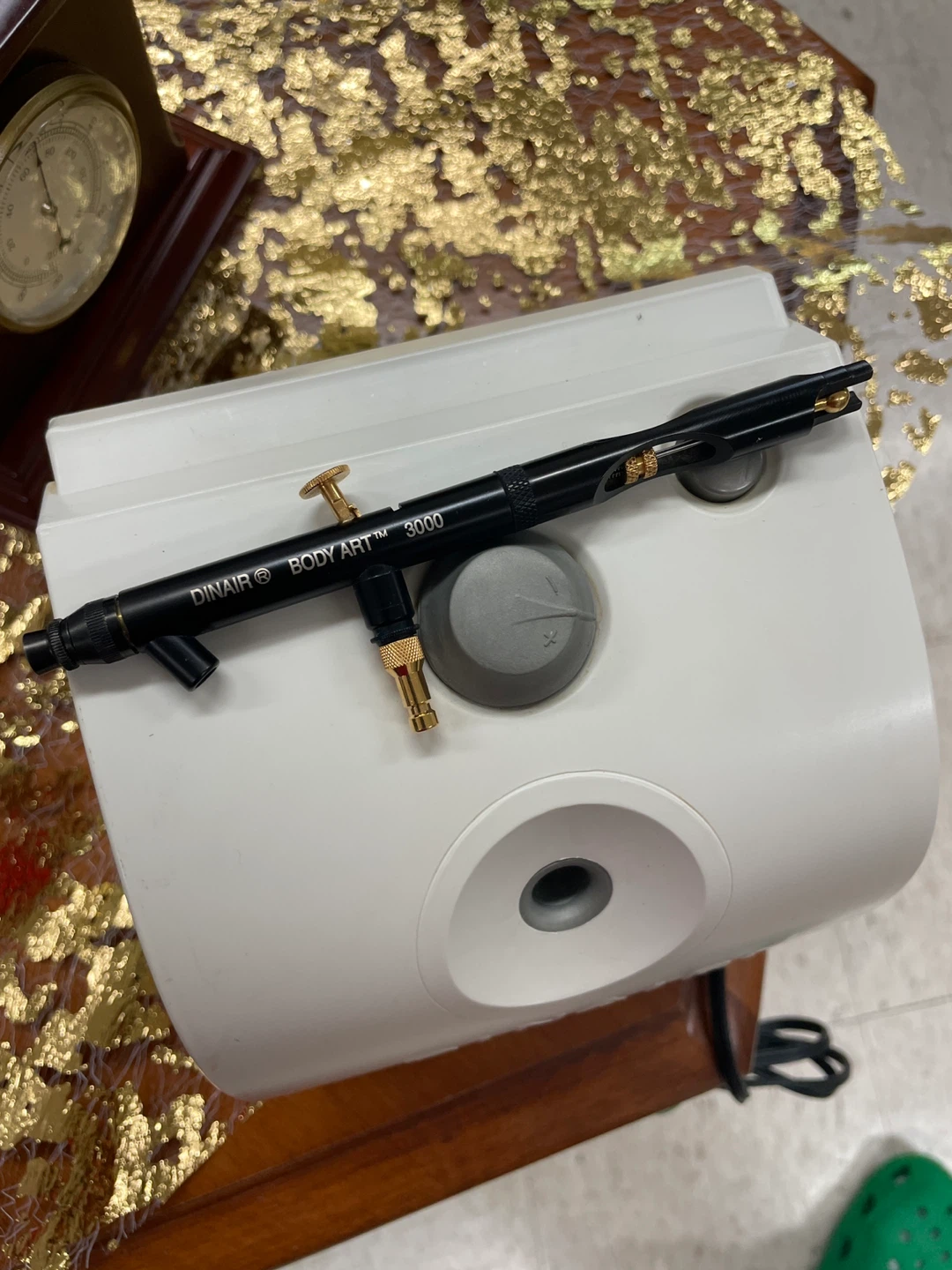 Dinair Body Art 3000 Airbrush System - photo 5