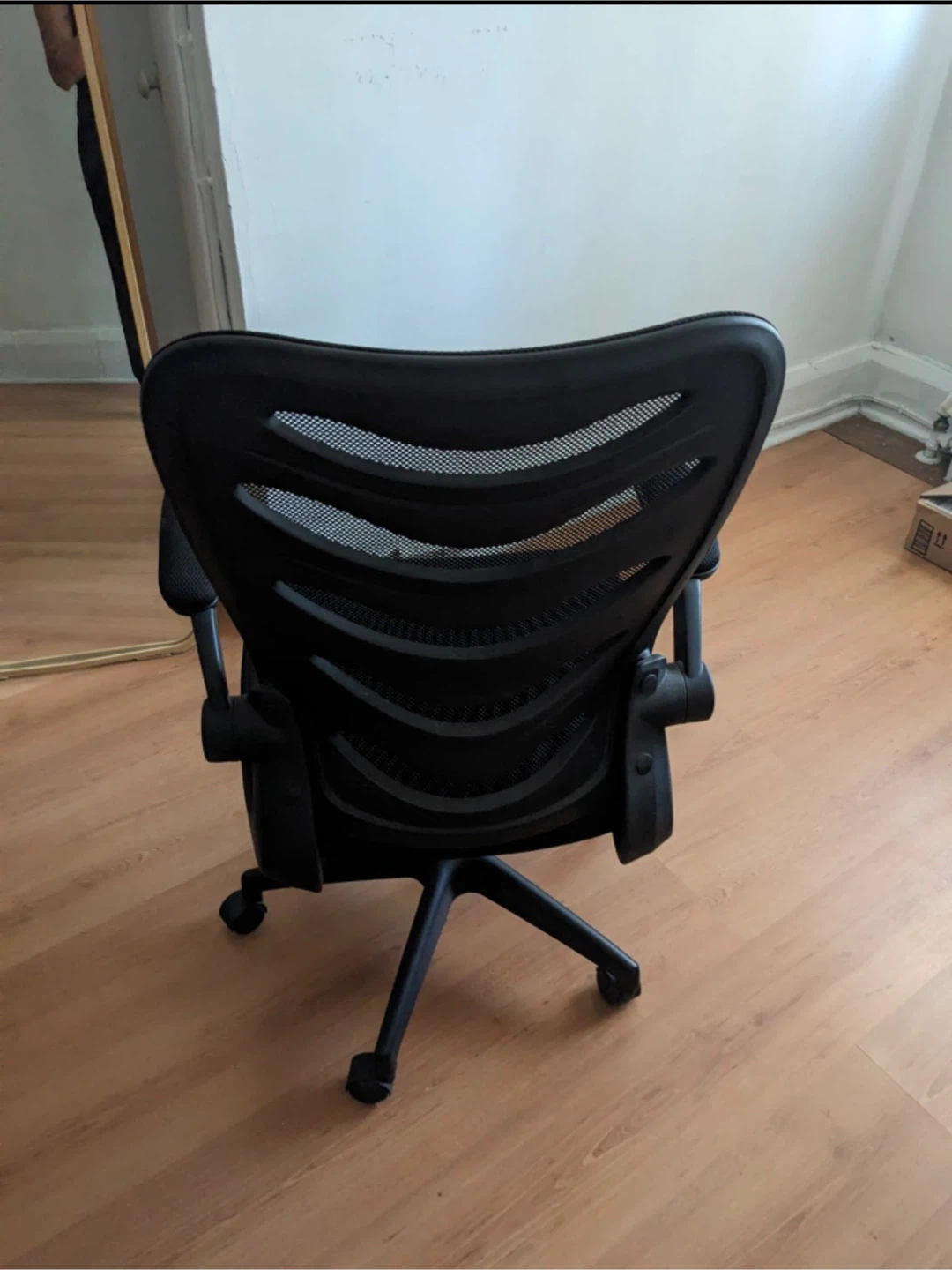Black office Mesh chair - photo 2