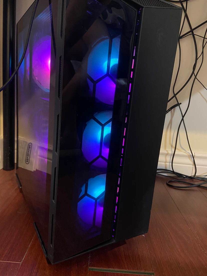 msi gungnir 110r PC Case with RGB Fans