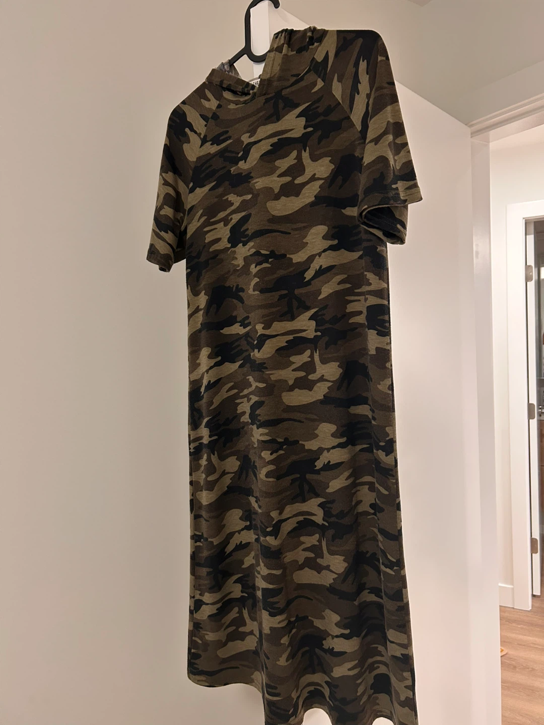 SHEIN Camouflage Hooded Dress – Fits Like Adult Small