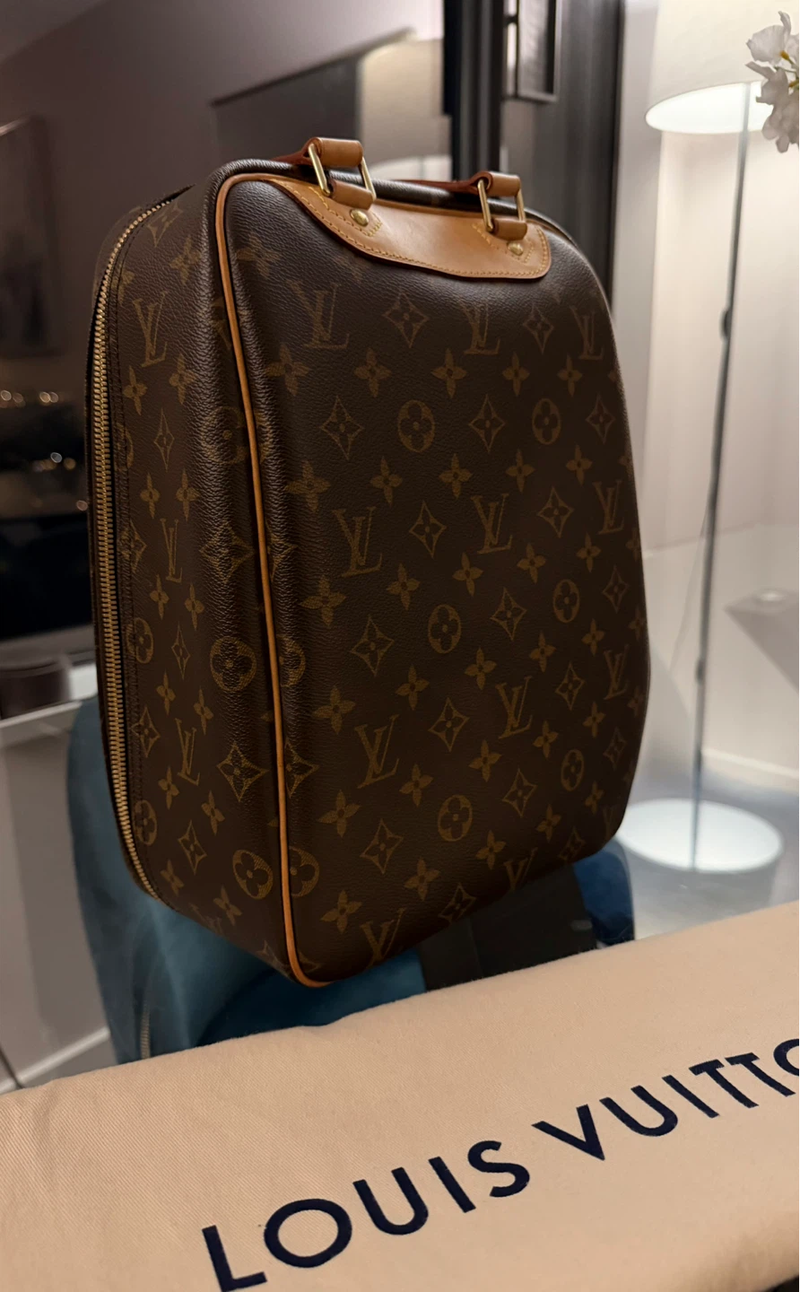 Louis Vuitton Excursion Monogram Bag Authentic LV - photo 4