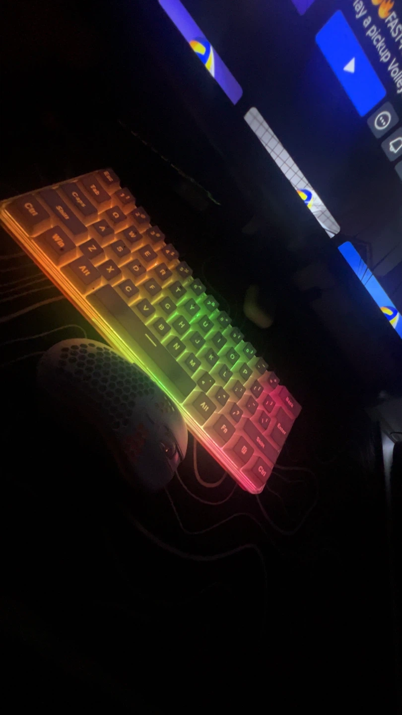 Gaming keyboard and mouse - photo 3