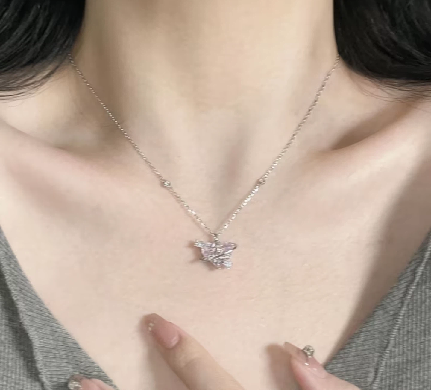 Heart Planet Necklace - photo 3