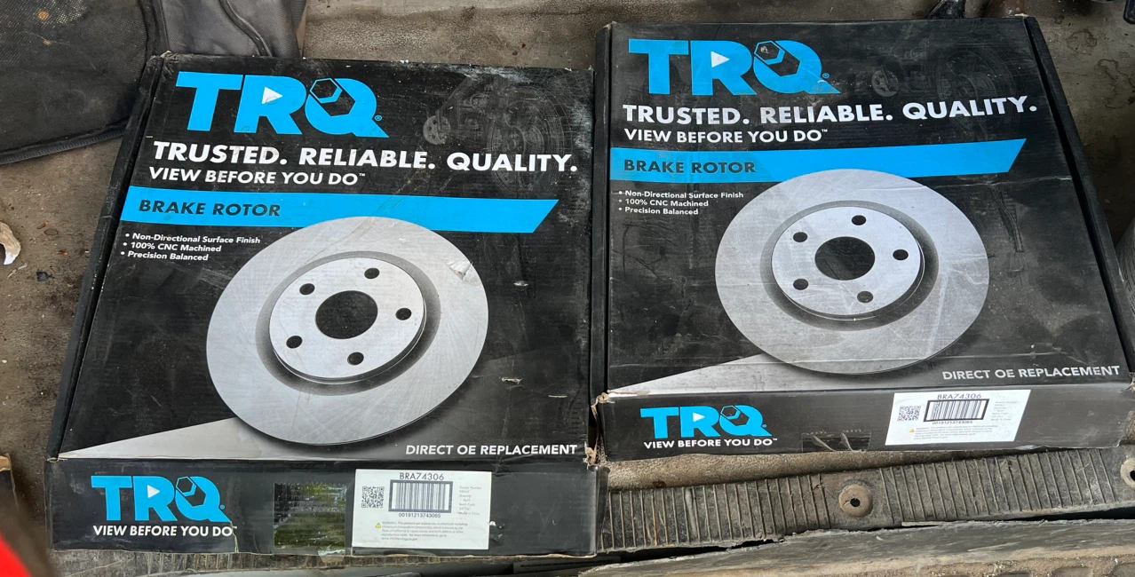 TRQ Brake Rotors - Set of 2 - BRA74306