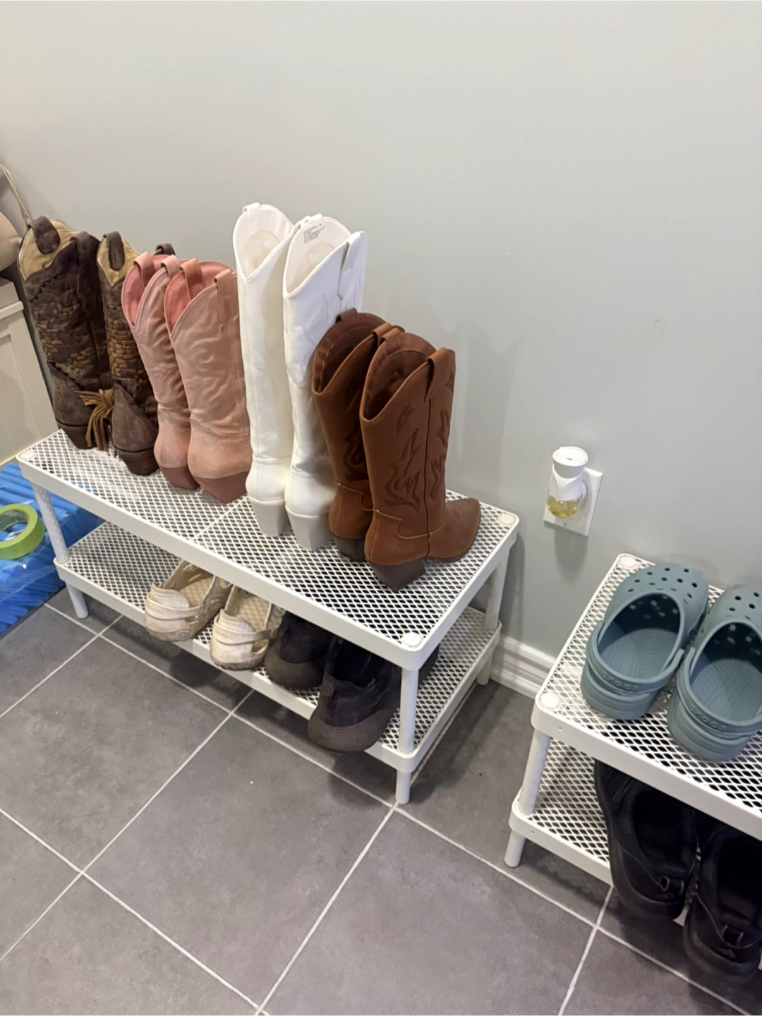 White shoe rack